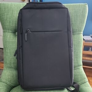 Sleek Black Men's Computer Backpack